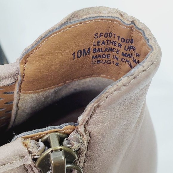 Sofft Perforated Nude Ombre Zipper Side CBUG18 Bootie Sz 10M - Picture 3 of 12